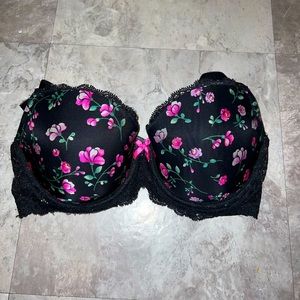 Victoria’s Secret Flower Bra